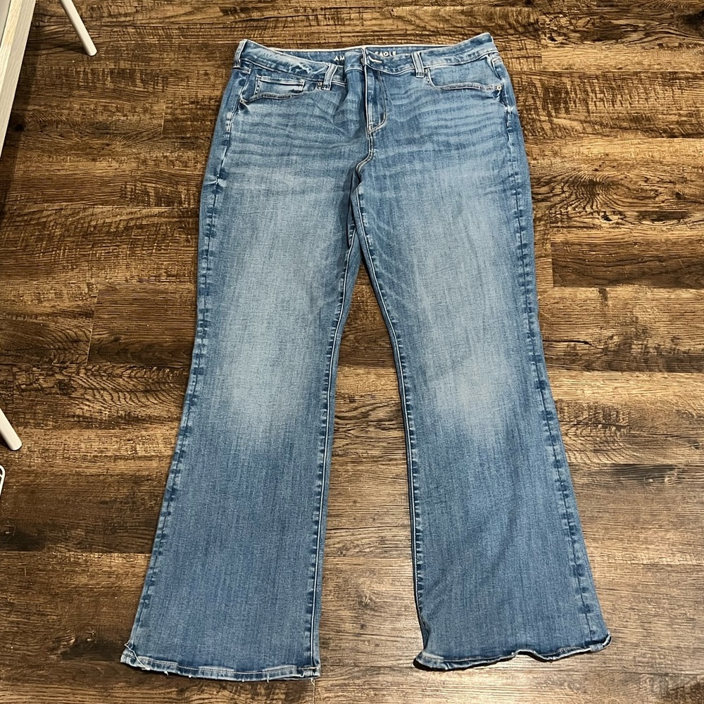 AEO NWT JEANS